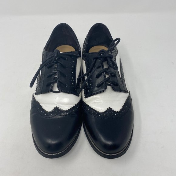 Shoe Dazzle Shoes Shoedazzle Black And White Alena Loafers Poshmark